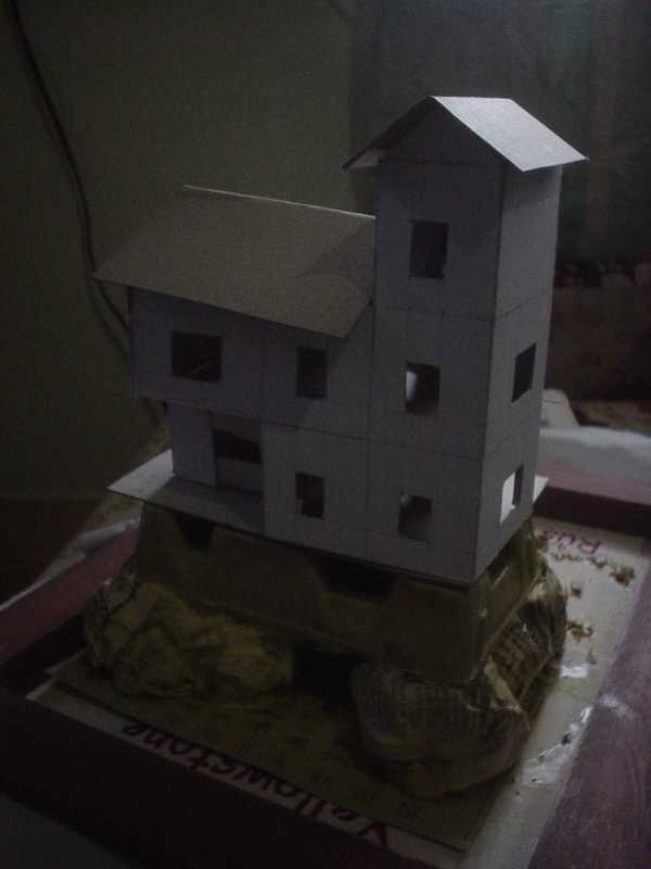 scarybldg.jpg
